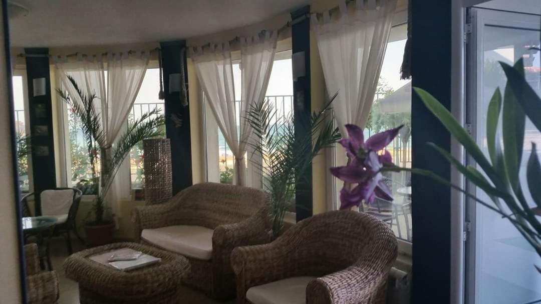 Hotel Lozite Sozopol Esterno foto