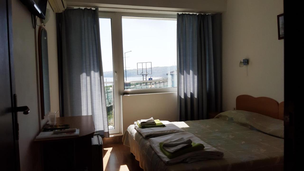 Hotel Lozite Sozopol Esterno foto